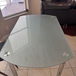Dinning Room Table