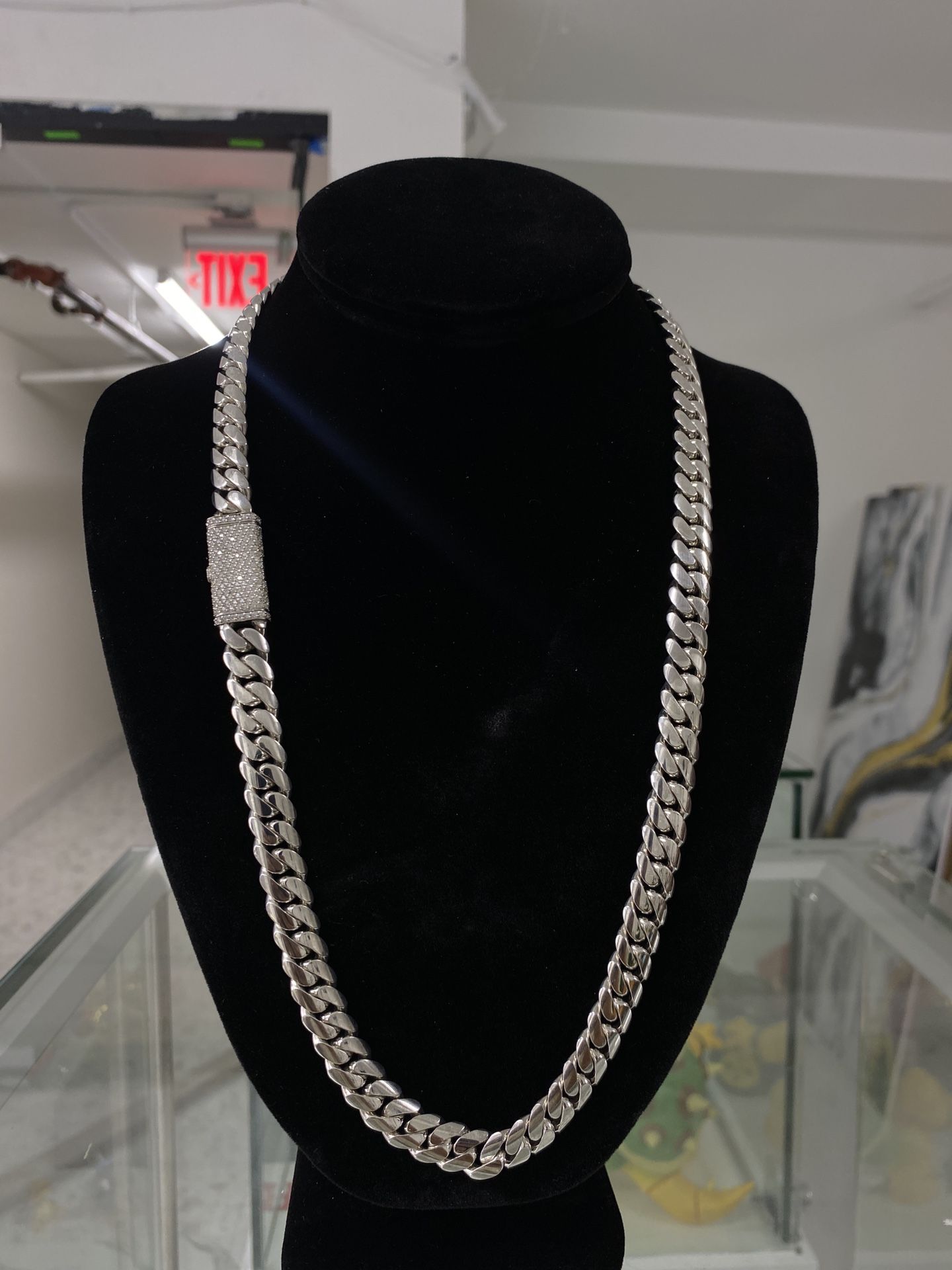 🔥 10mm Cuban Link Chain – 925 Silver | 24” | Box Clasp with Moissanite 💎
