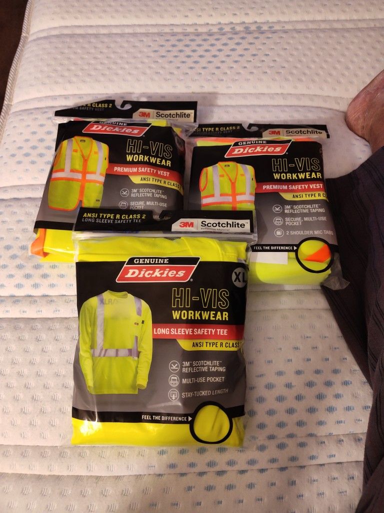 Dickey's Safety Vest