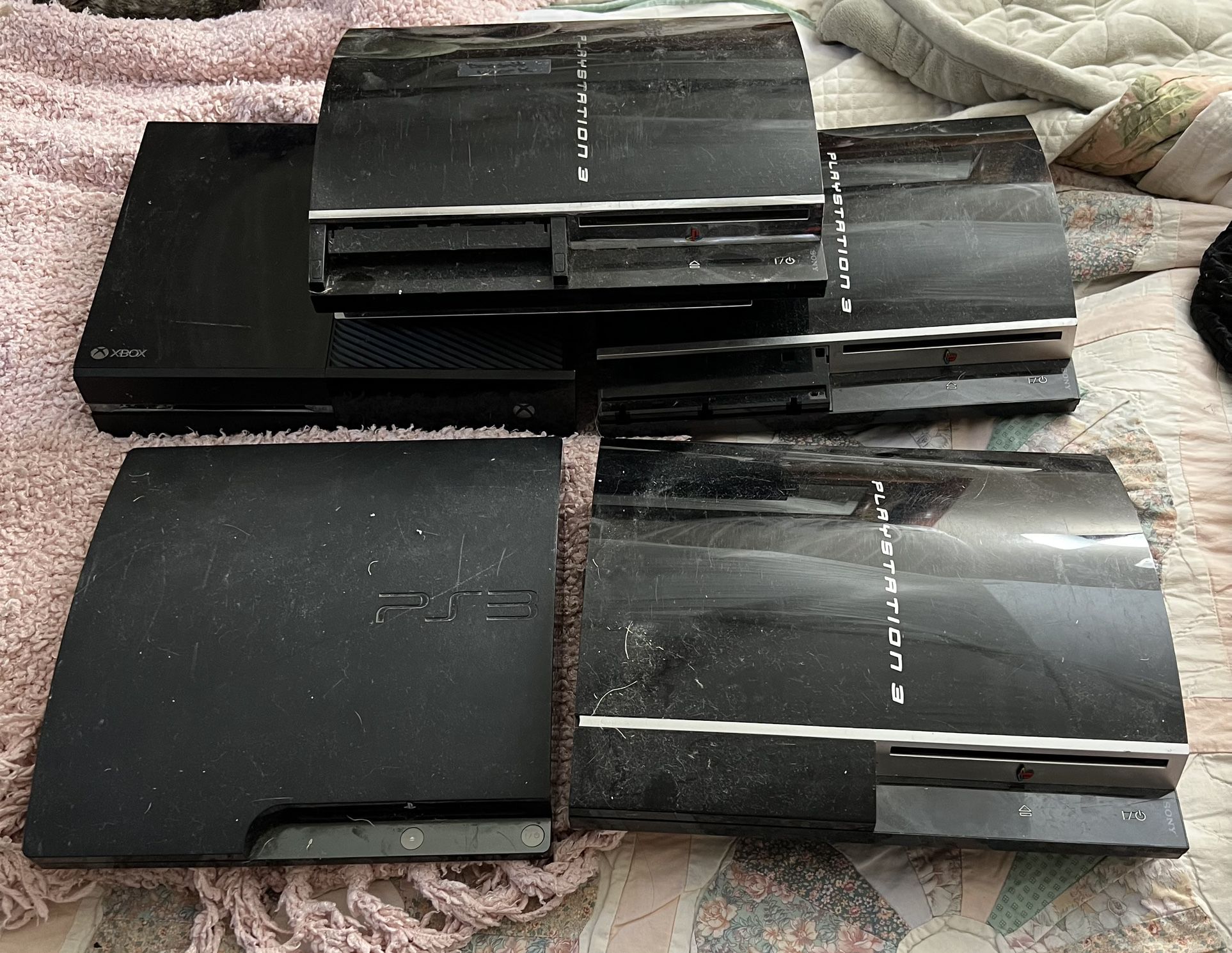 PS3 Xbox Consoles For Parts Or Fixing 