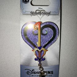 Kingdom Hearts Three Wishes Genie Lamp Keyblade Pin