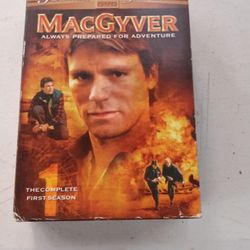 MACGYVER (DVD) COMPLETE FIRST SEASON