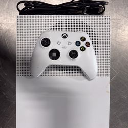 X-BOX ONE S  1 TB