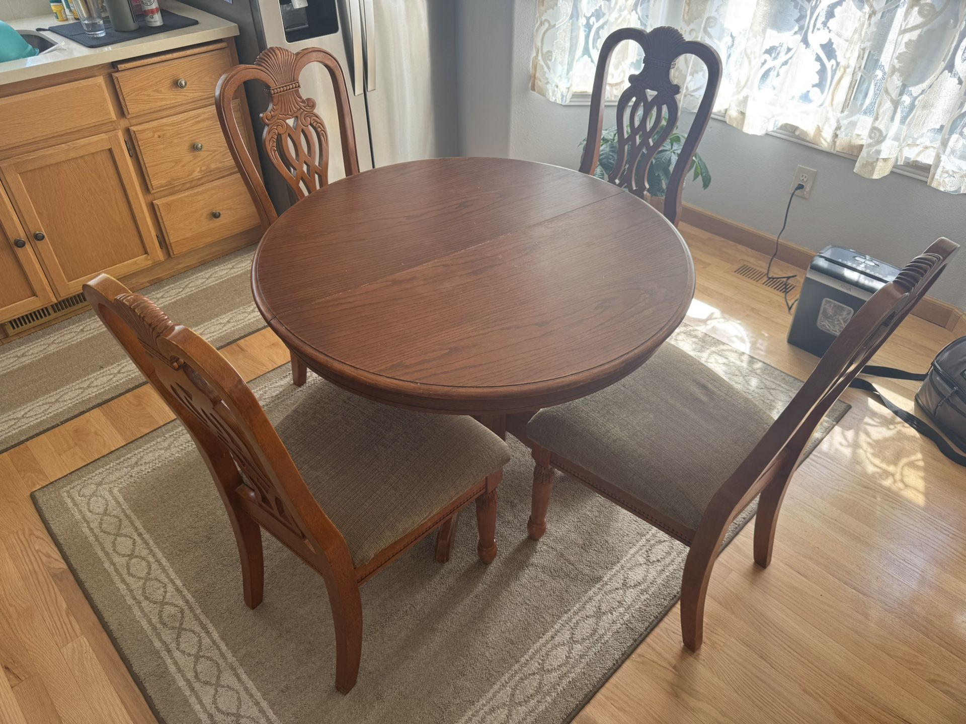Dining table set