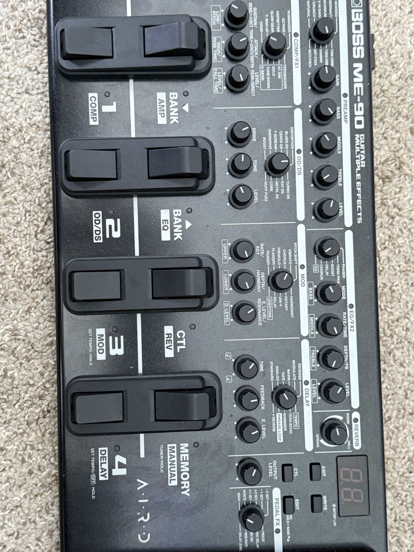 Boss Me-90 