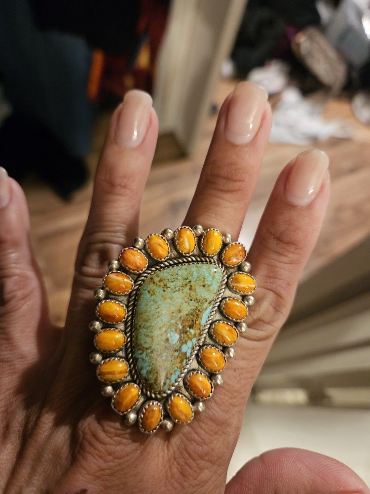 Orange Oyster/turquoise RING