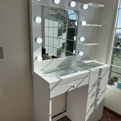 Makeup Vanity