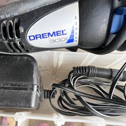 Dremel 300 And Smaller Finer Rotary Tool With Multiple Bits