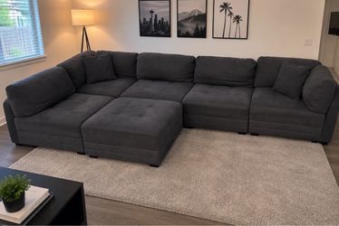Thomasville Oversized Modular Sectional w/ Ottoman – Delivery Available