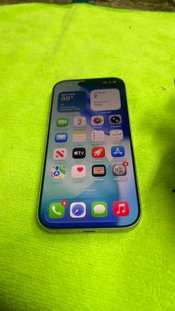 iPhone 17 256gb Verizon only clean $600