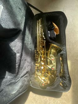 Mendini Saxophone