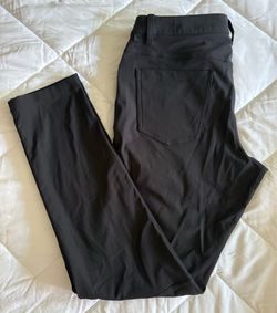 Lululemon Black Men’s Slim Pants.  Size 31