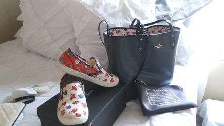 BONITA BOLSA Y ZAPATOS COACH