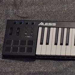 Alesis V49 Midi Keyboard Controller