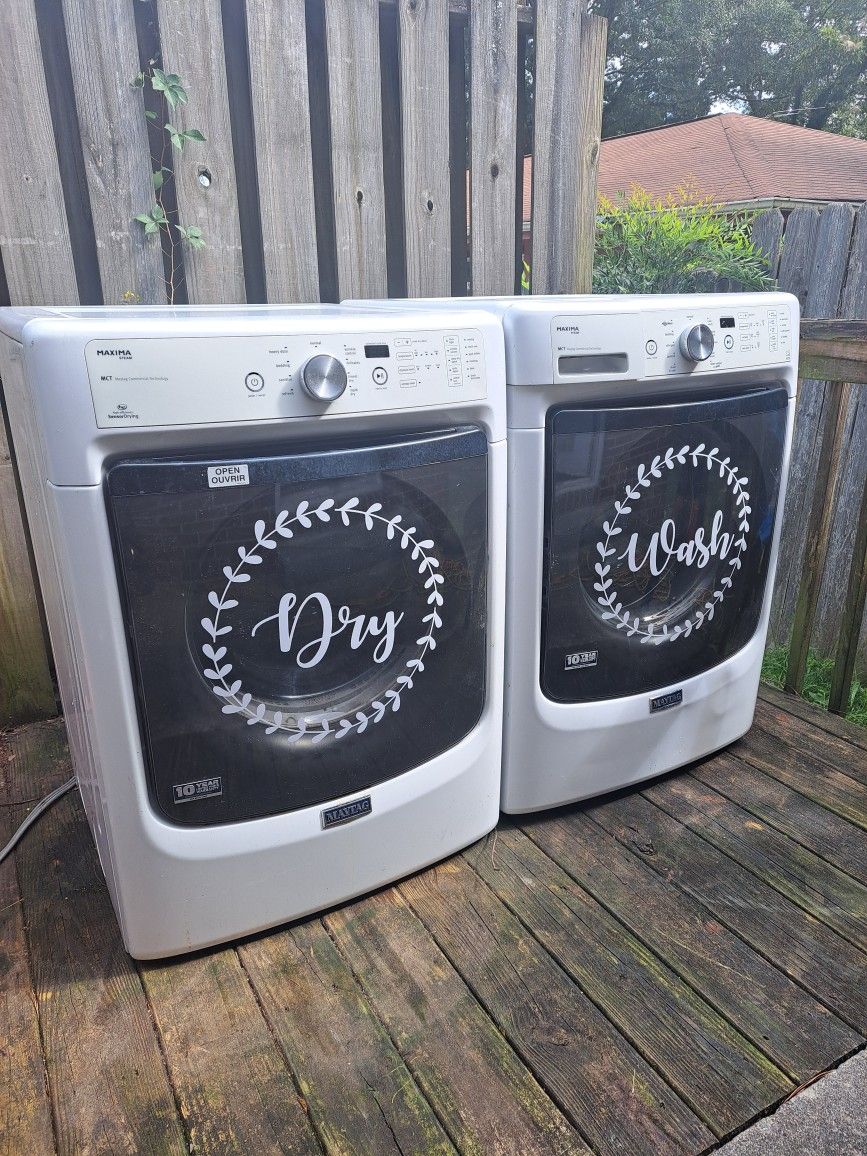 May tag Washer&Dryer Set