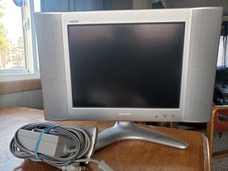 13" Sharp LCD tv