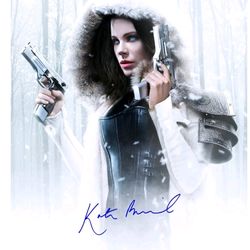 Kate Beckinsale Autographed 2016 Underworld Blood Wars Selene 16x20 Photo
