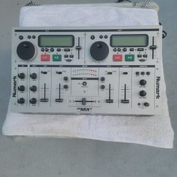 Numark CDJ Mixer