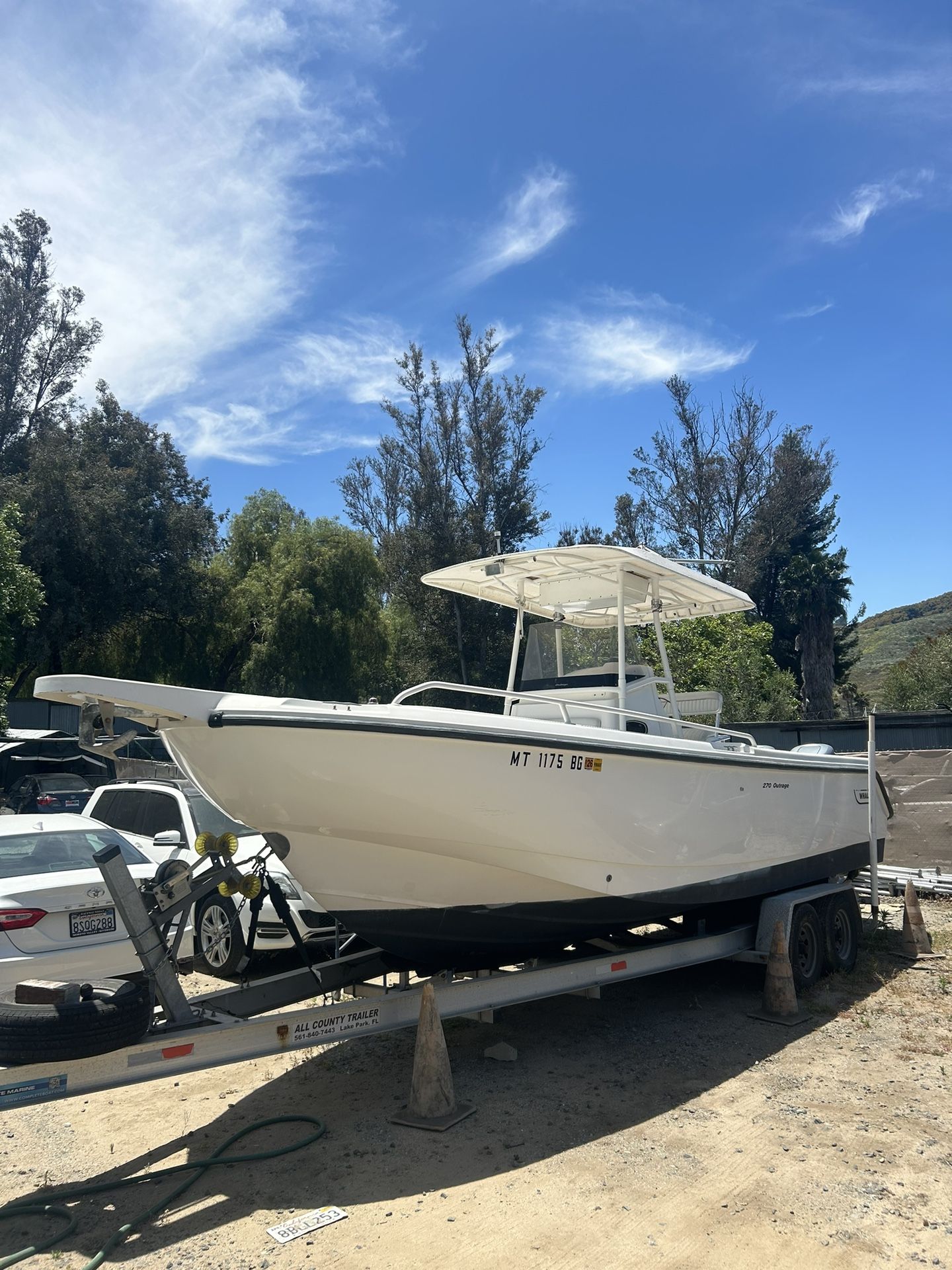 Boston Whaler With Twin Yamaha
