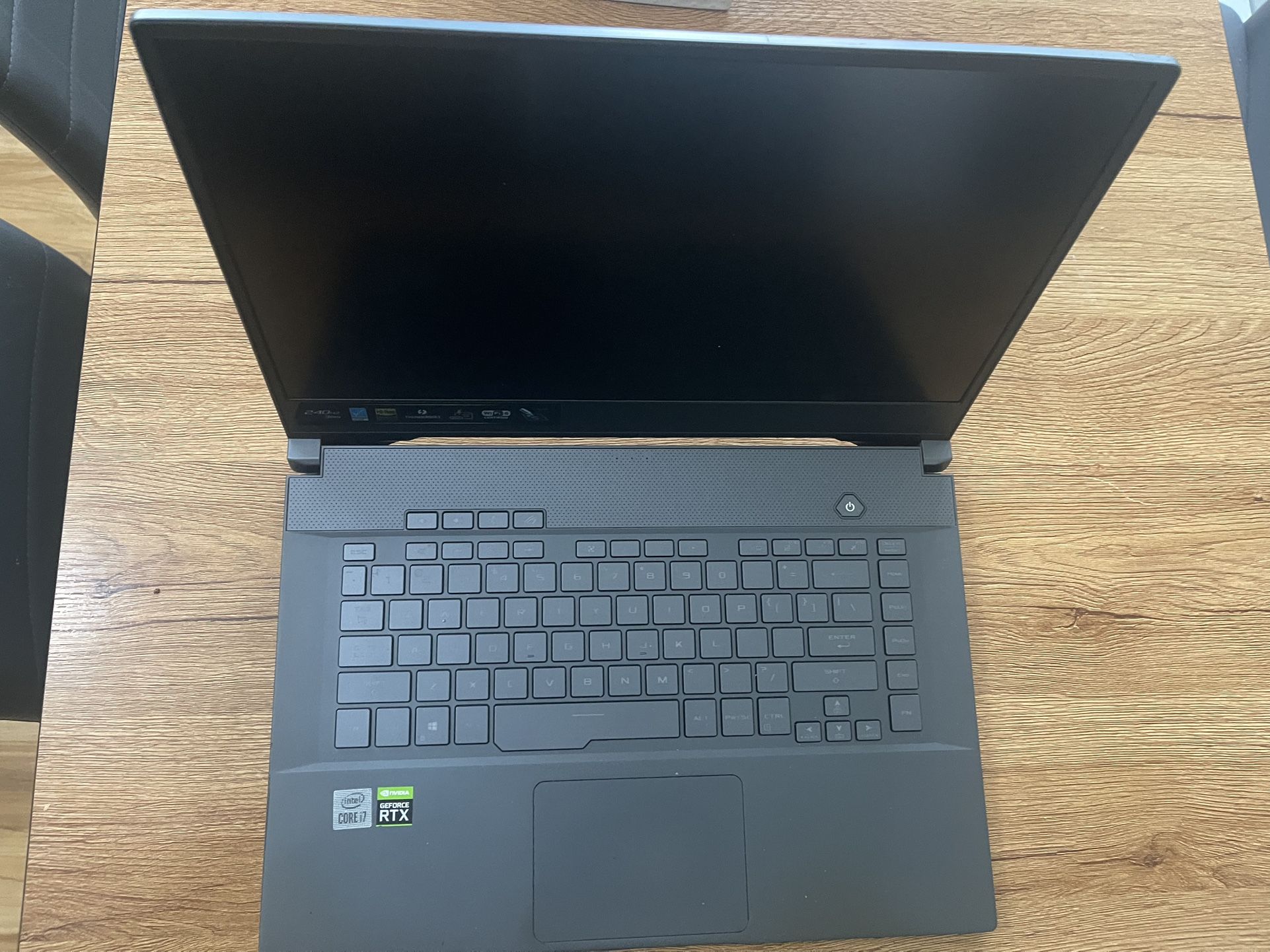 Rog Zephyrus M15 GU502