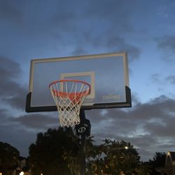 Spalding Basketball Hoop