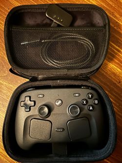 Steam controller w/ hardshell case