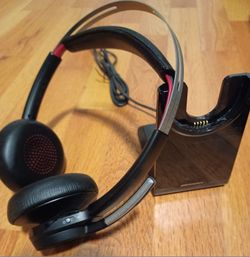 Plantronics Voyager Focus UC Wireless Headset