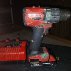 Milwaukee M18 DRILL/DRIVER