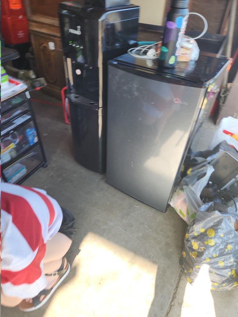 Mini Fridge
