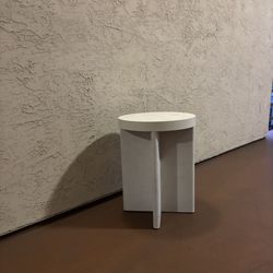 One Heavy Round White Wood Side Accent Table Night Stand