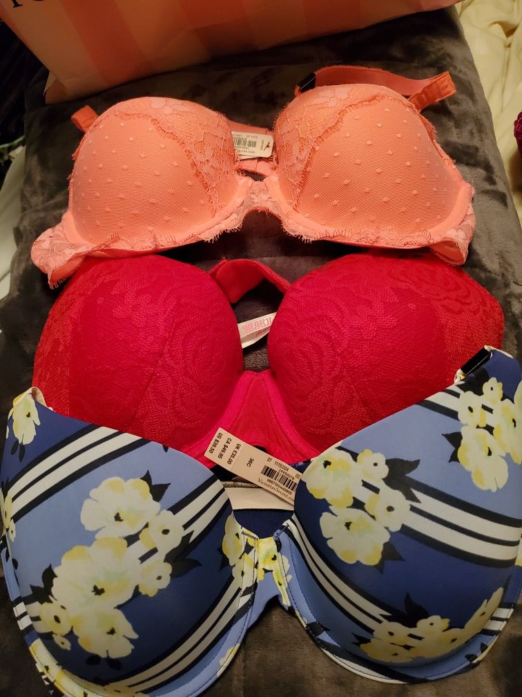 Victoria's Secret bras 36C bundle