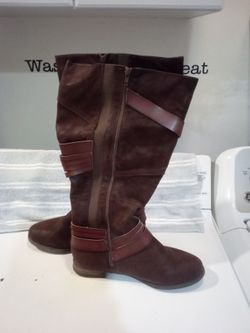 Knee high brown swade boots SIZE 10 (W)  WOMEN'S $20.00