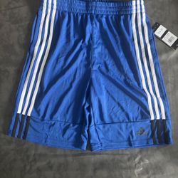 Adidas Boys Shorts YXL