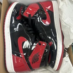 Air Jordan 1 Breads