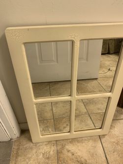 White decorative mirror