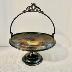 Antique Rogers (Hartford Connecticut) Quadruple Plate Victorian Bridal Basket/Pedestal Foot/Swing Handle 