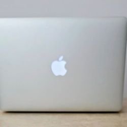Apple MacBook Air 13-inch Early 2015,  Monterey  - Great Condition