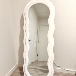 Wavy Bubble Floor Mirror 