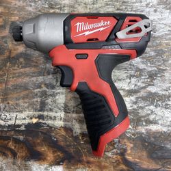 Milwaukee M12 Impact Drill