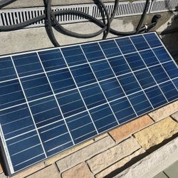 Kyocera. 140w 12vdc Solar Panel 