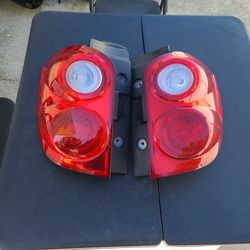 Used 2010-2015 Chevy Equinox tail Lights 