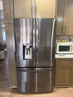 LG refrigerator