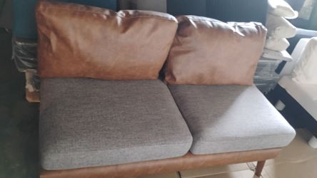 Sillón nuevo. Love seat