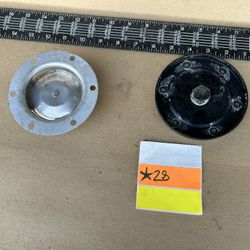 One Volkswagen VW Beetle Bug Engine Oil Filter Oil Drain Plate