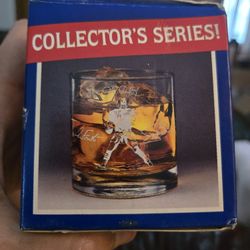 4 1990s Commemorative Seagrams Glasses 