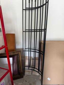 2 Tall Black Wrought Iron Garden Trellis - 6 foot