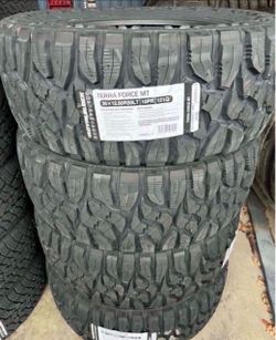 35/12.50R20 MT Tires