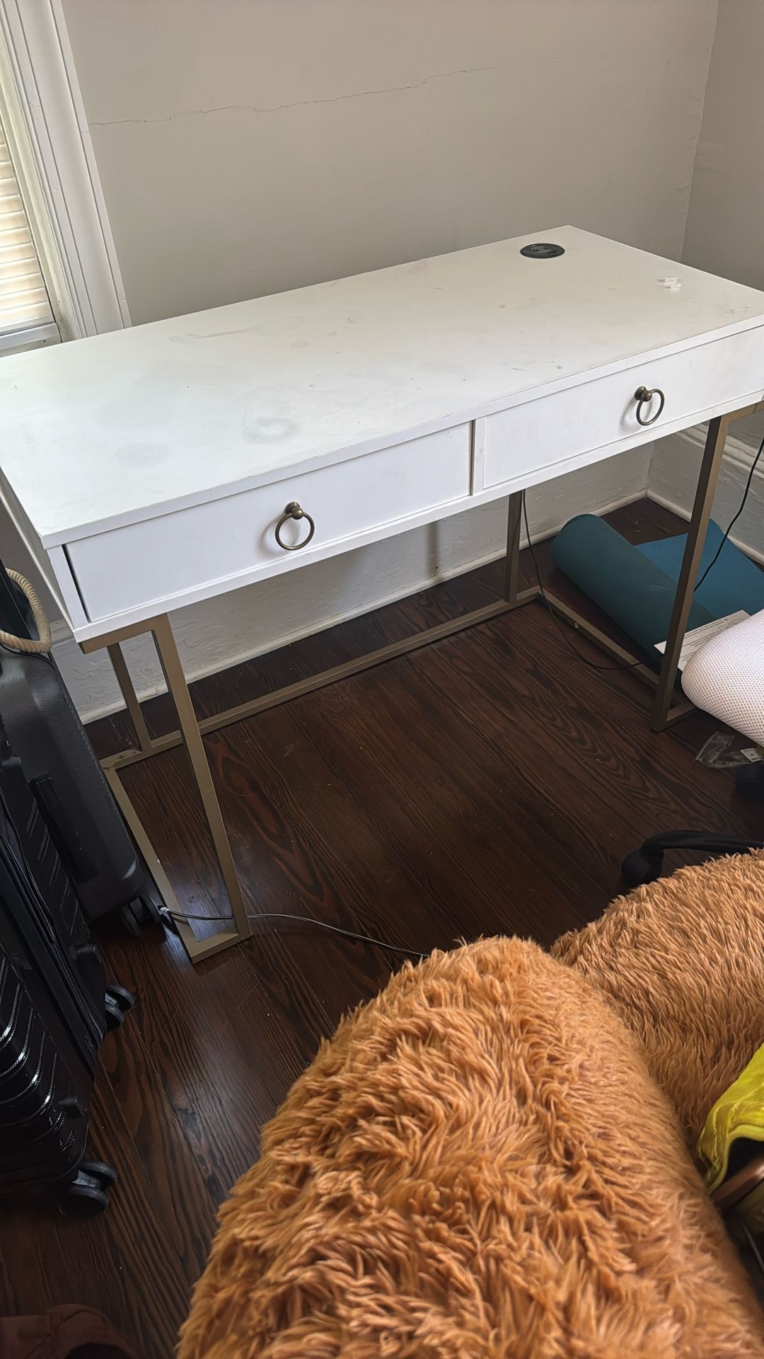 White And Gold Desk