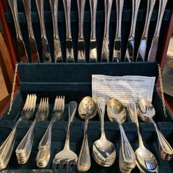 Towle Sinclair 65-Piece Silver Plated Flatware Set