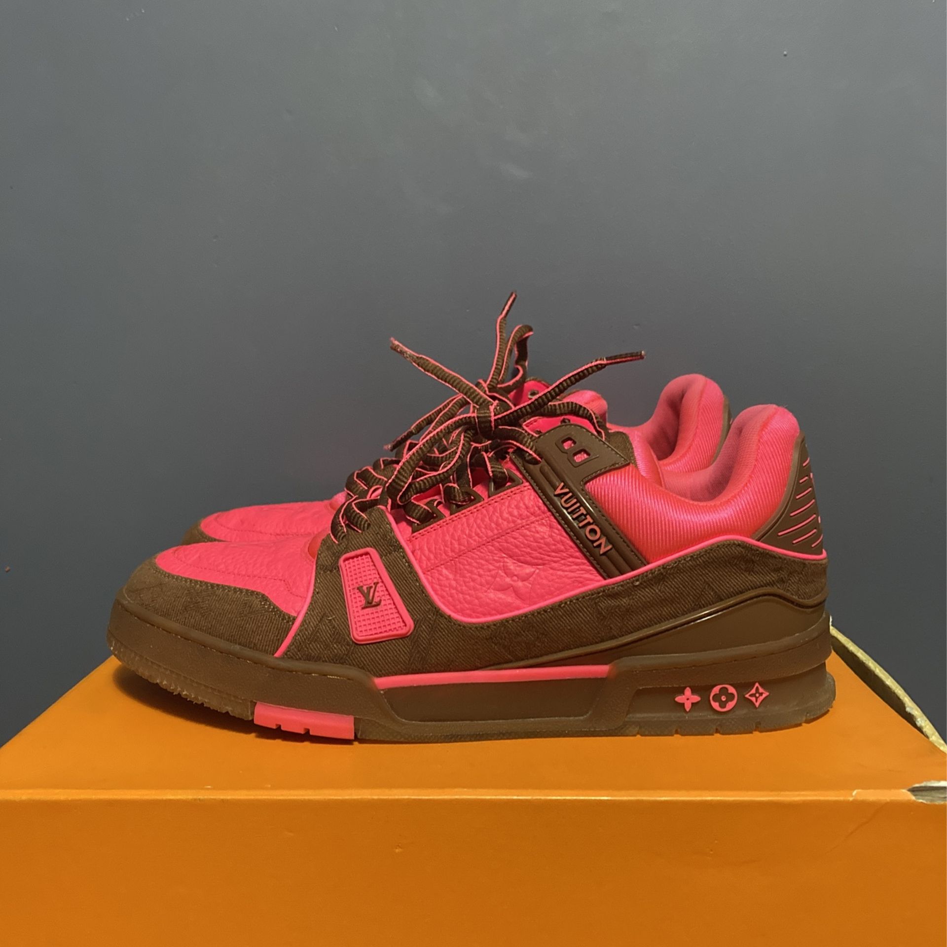 [NO BOX] LOUIS VUITTON LV TRAINER PINK WHITE NEW SNEAKERS SHOES SIZE 39 6.5  MEN 8 WOMEN A7 for Sale in Miami, FL - OfferUp